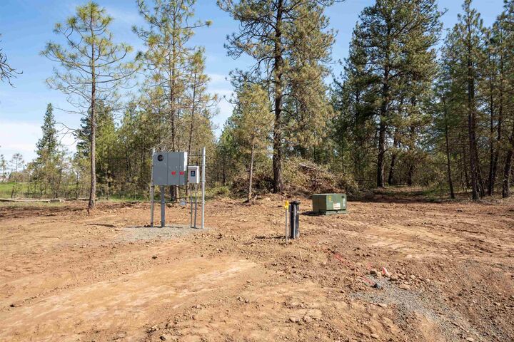 Property Photo:  14725 S Stangland Rd  WA 99004 