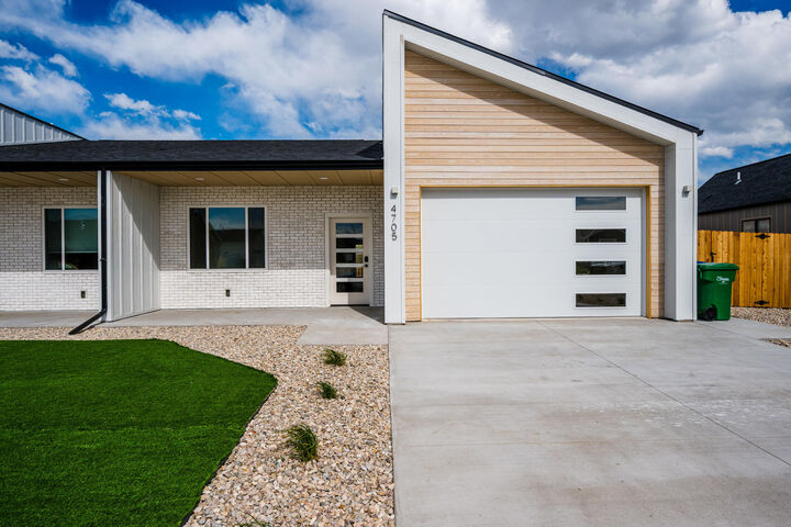 Property Photo:  4705 Oxbow Drive  WY 82801 