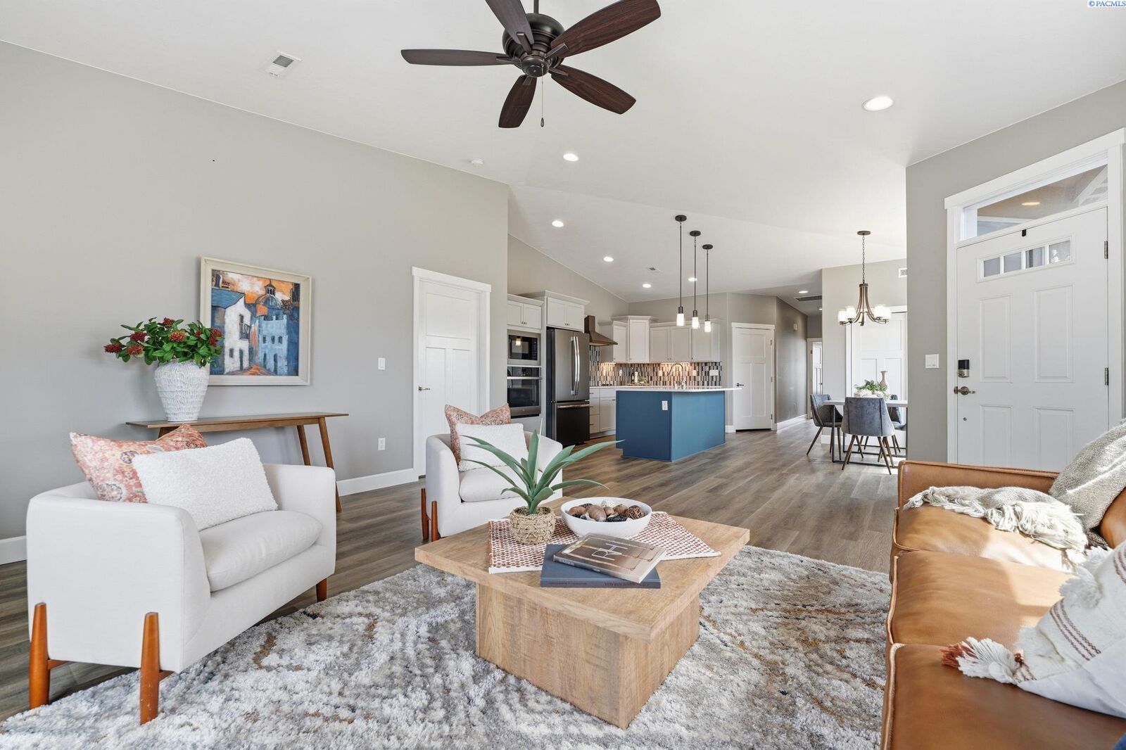 Property Photo:  2749 Westhaven Court  WA 99353 