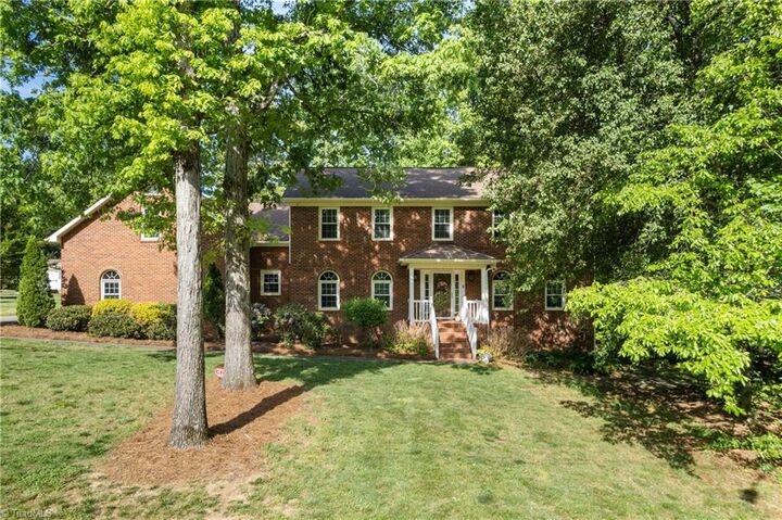 Property Photo:  949 Aquaview Drive  NC 27284 