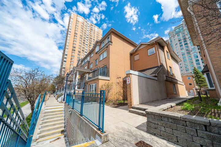 Photo de la propriété:  117 Omni Drive 25  ON M1P 5A5 