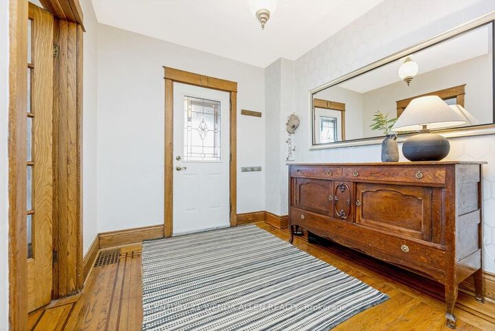 Photo de la propriété:  123 Hillcrest Avenue  ON L8P 2X1 