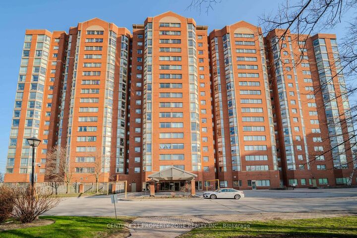Property Photo:  2466 Eglinton Avenue E Ph03  ON M1K 5J8 