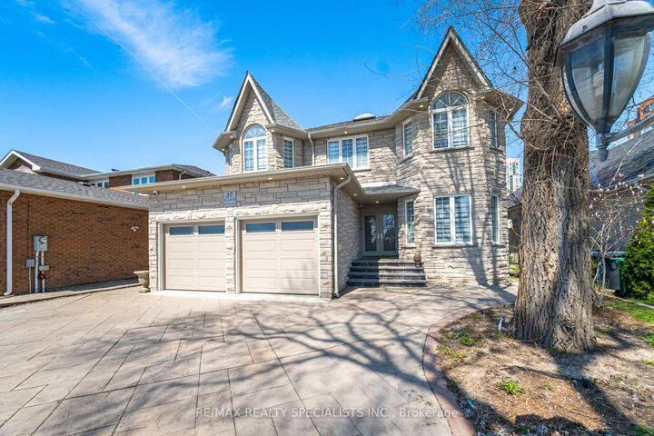 57 Fairview Road W — photo 1