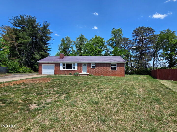 Property Photo:  408 Circle Heights Drive  TN 37745 