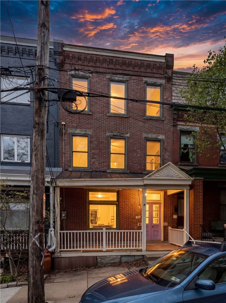 Property Photo:  278 Main St  PA 15201 