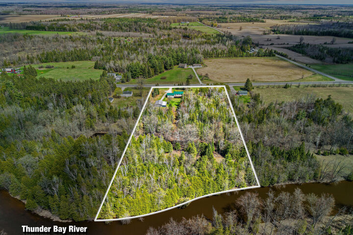 Property Photo:  4892 M-65 North  MI 49753 
