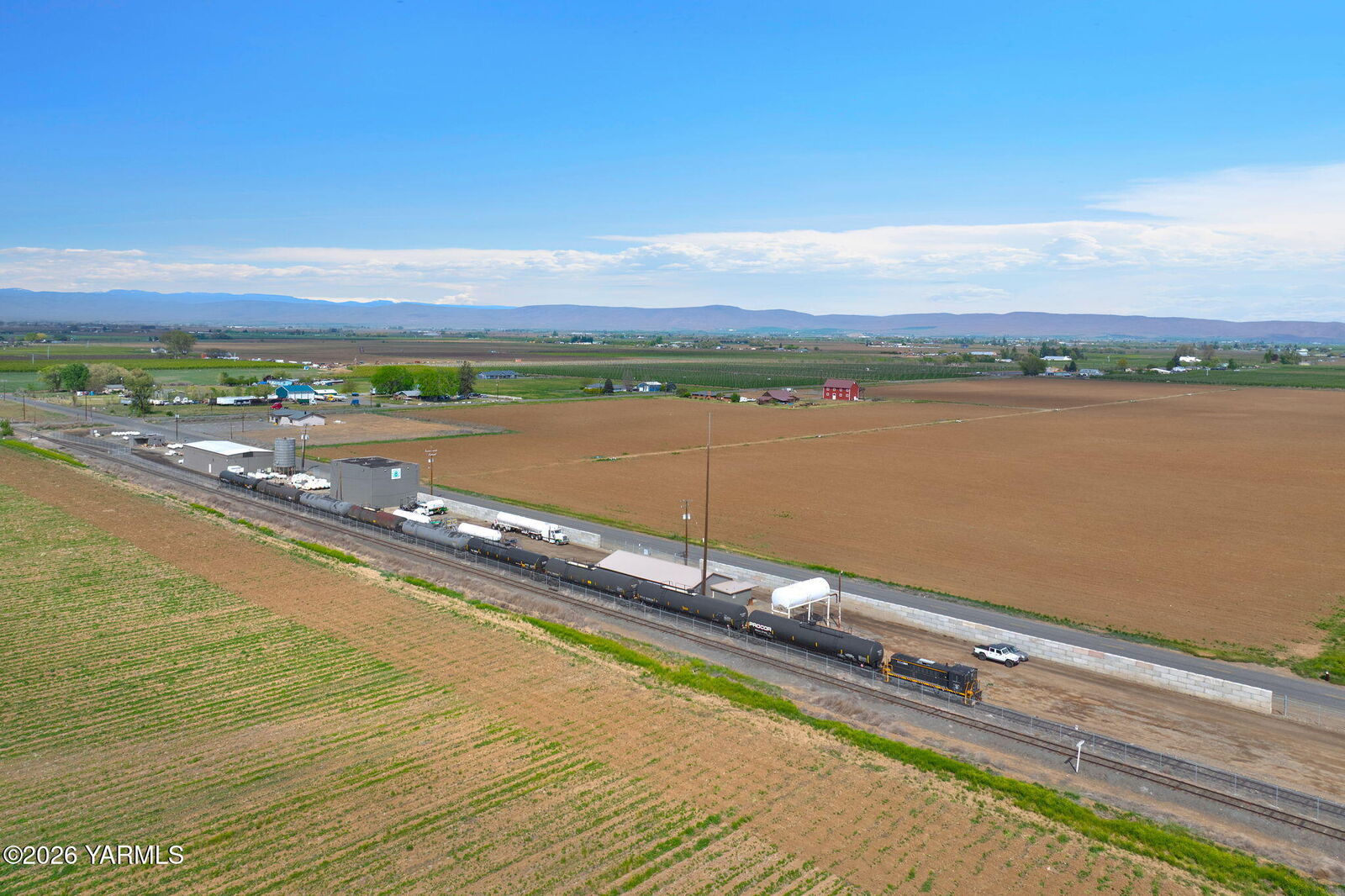 Property Photo:  3800 Branch Rd  WA 98951 