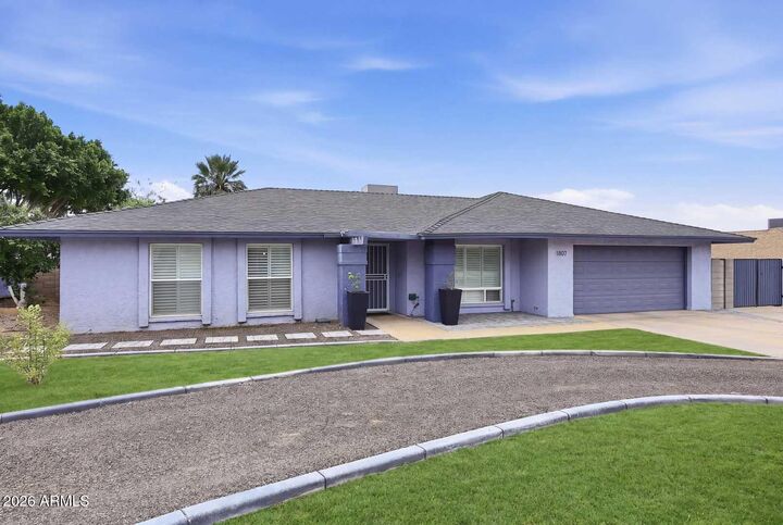 Property Photo:  1037 E Acoma Drive  AZ 85022 