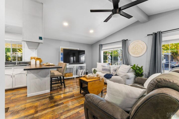 Property Photo:  167 Rancho Verde Circle  CA 94928 