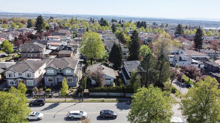 Property Photo: 2280 E 54th Avenue BC V5P 1Y9