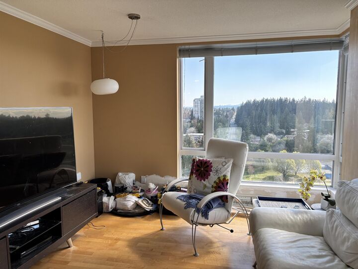 Property Photo: 14820 104 Avenue 1904 BC V3R 0V9