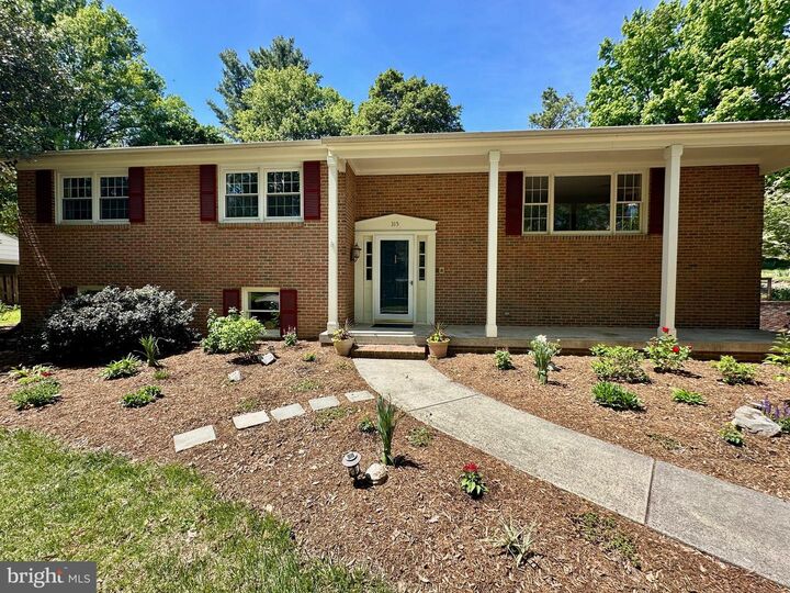 Property Photo: 315 Walker Street VA 22601
