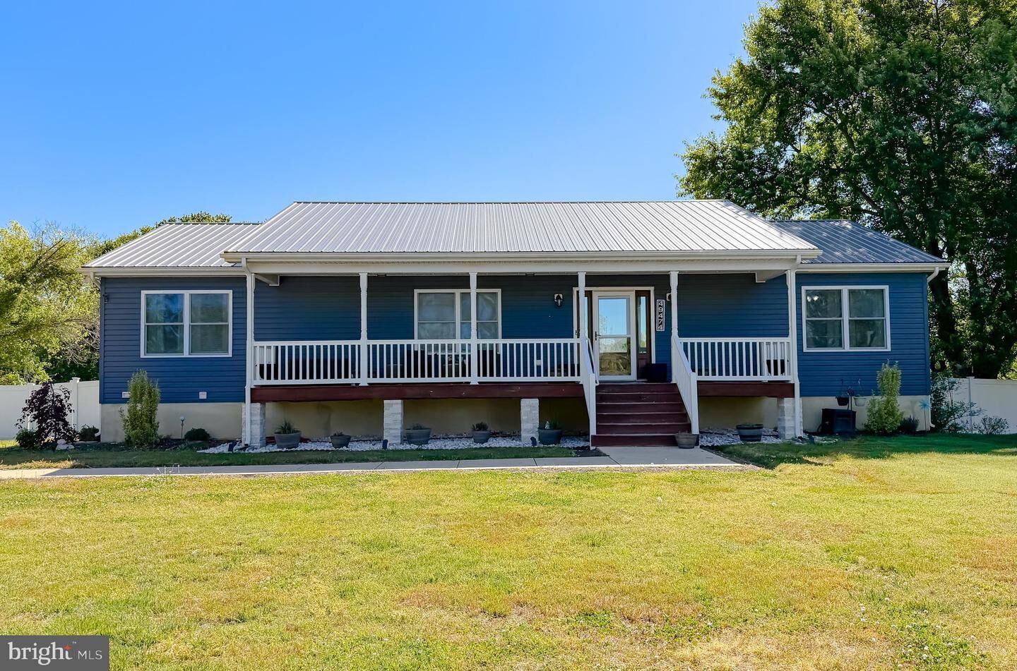 Property Photo:  49474 Morning Glory Lane  MD 20680 