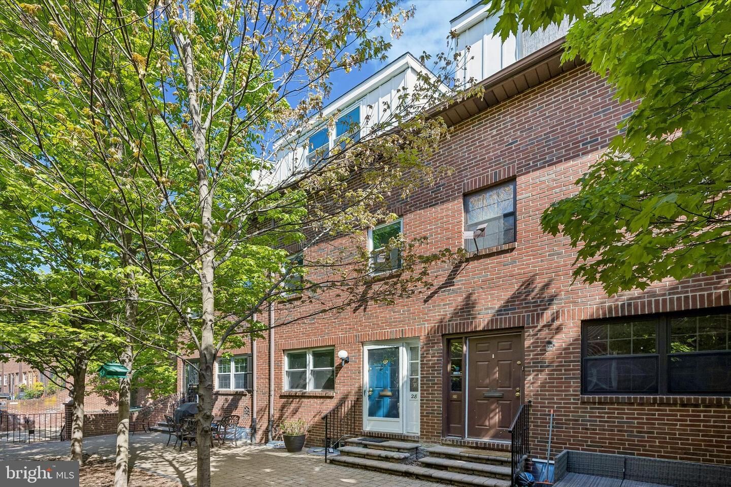 Property Photo:  517 S Randolph Court B  PA 19147 