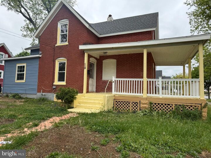 Property Photo:  221 S Fourth S  NJ 08360 