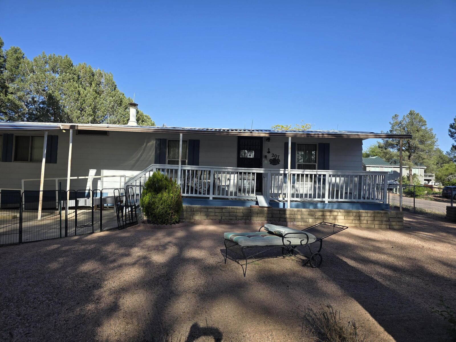 Property Photo:  207 N Kodz Road  AZ 85541 