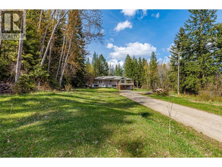 Property Photo: 4484 3 Highway BC V0B 1K0