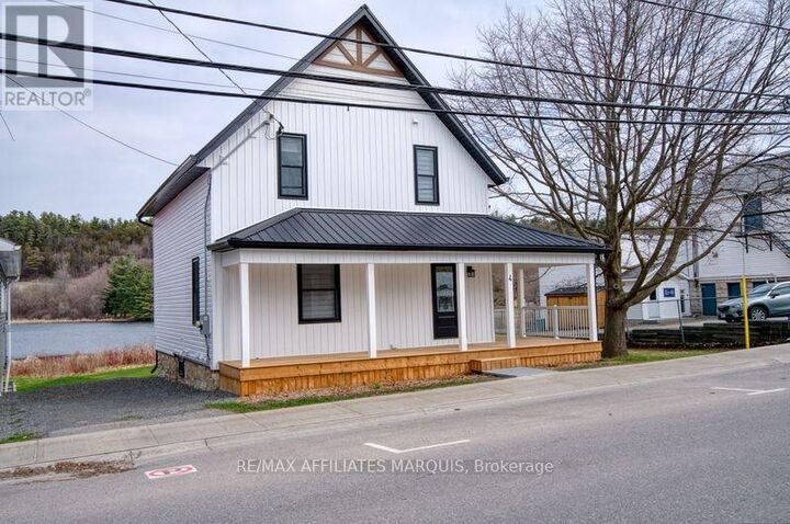 4 Bedford Street East — photo 1