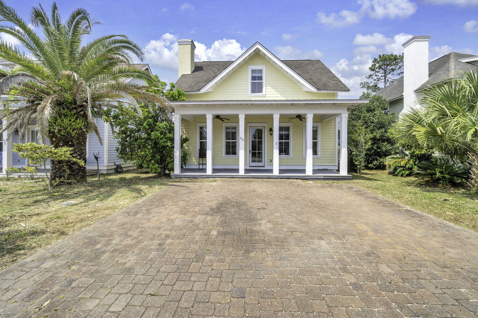 Property Photo:  322 Madison Circle  FL 32407 