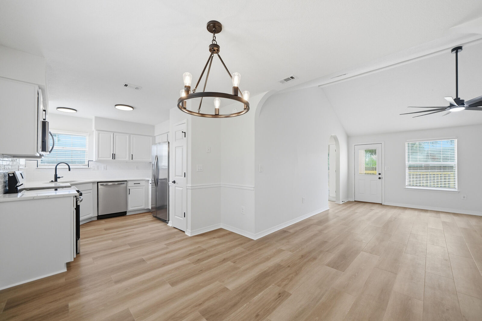 Property Photo:  201 Westview Drive  FL 32536 