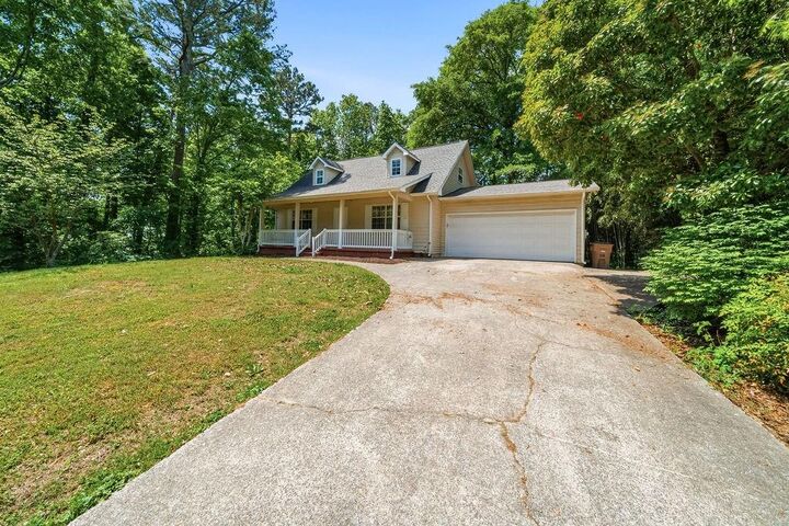 Property Photo:  116 Monterey Drive  GA 30721 