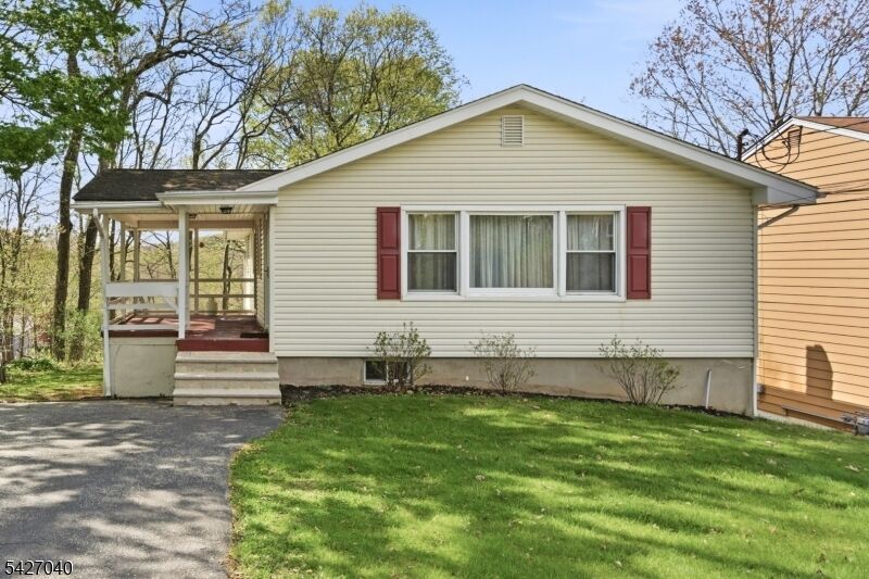 Property Photo:  42 Erie Ave  NJ 07866 