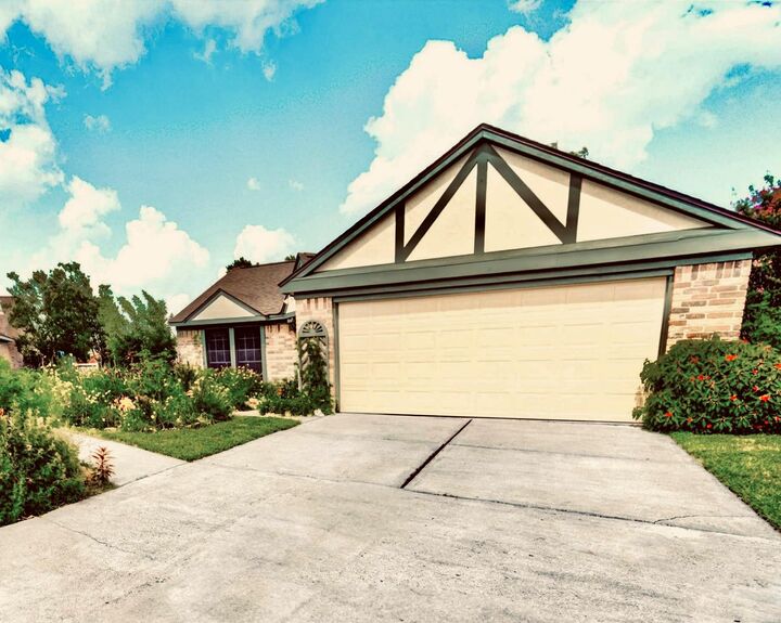Property Photo:  19407 Glenway Falls Drive  TX 77449 
