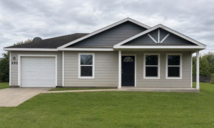 Property Photo:  250 County Road 275  TX 77414 