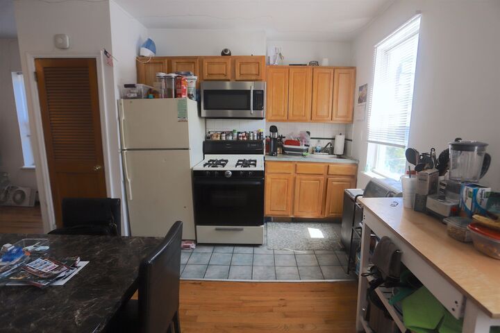 Property Photo:  423 Jackson St 3  NJ 07030 