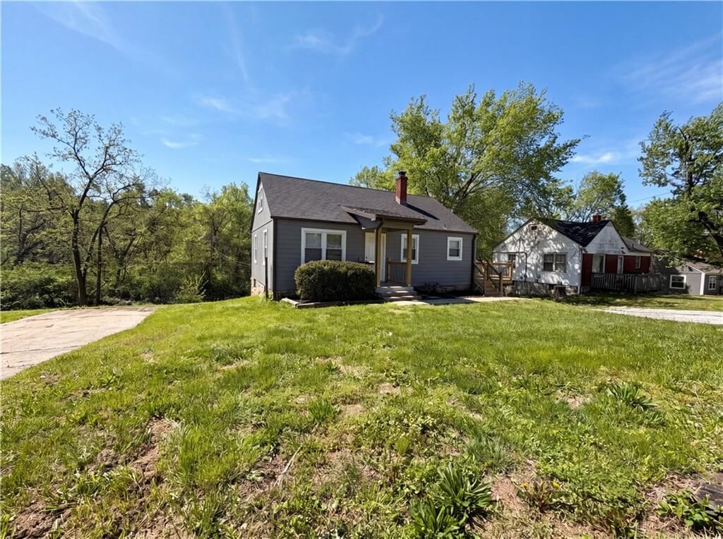 Property Photo: 5525 Yecker Avenue KS 66104