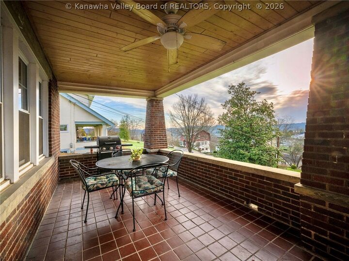 Property Photo:  957 Ridgemont Road  WV 25314 