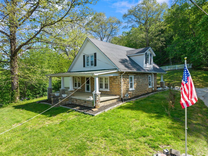 Property Photo:  249 3rd Street  KY 40962 