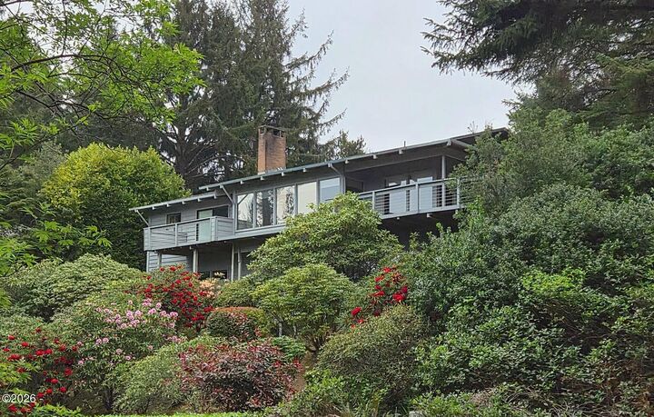 Property Photo:  116 Ridge Crest Rd  OR 97388 