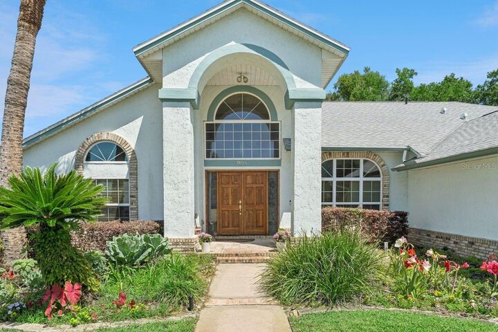 Property Photo:  908 Almond Tree Circle  FL 32835 