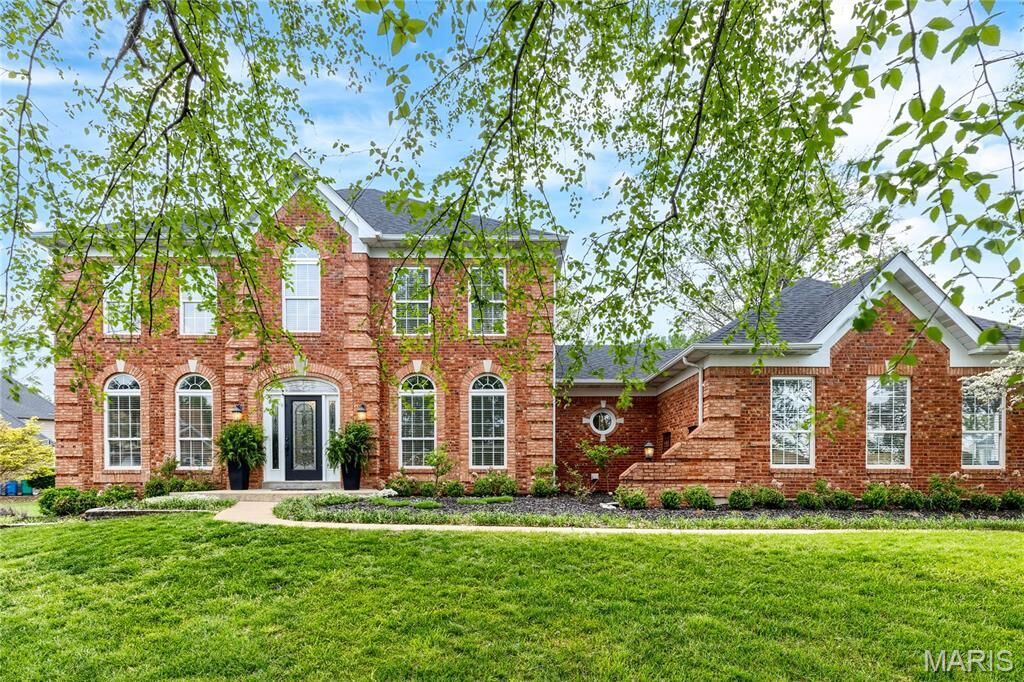 Property Photo:  553 Malinmor Drive  MO 63304 