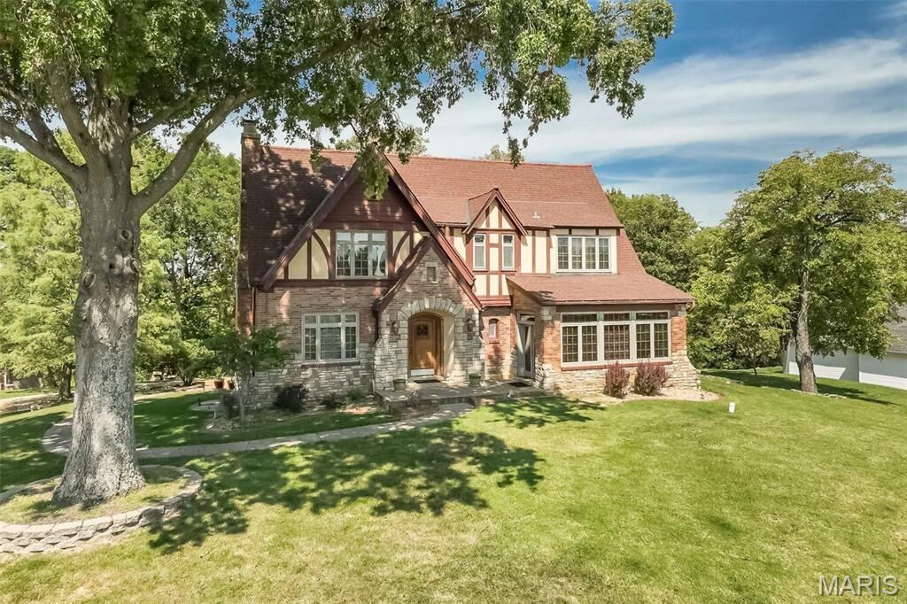 Property Photo:  735 River Hills Drive  MO 63026 