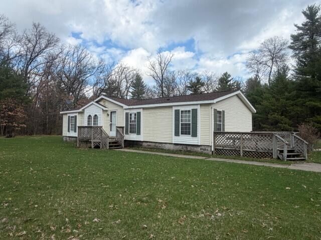 Property Photo:  6136 S Poplar Avenue  MI 49337 