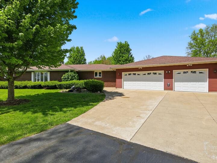 Property Photo:  3143 W 1500N Road  IL 60901 
