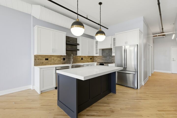 Property Photo: 1500 W Monroe Street 727 IL 60607