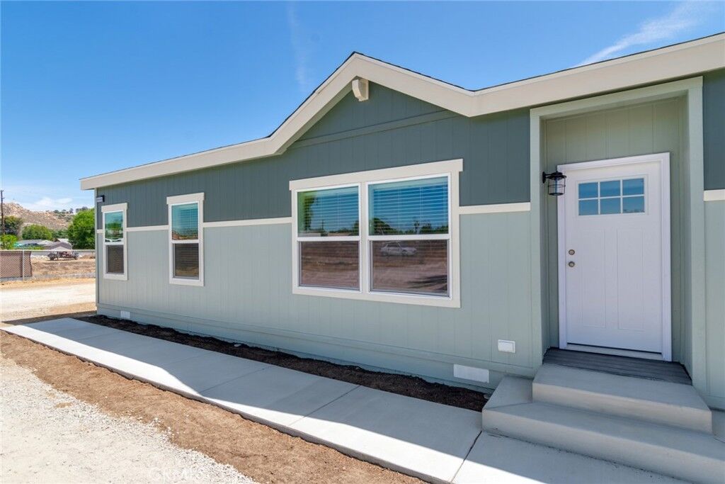 Property Photo: 19165 Spalding CA 92508