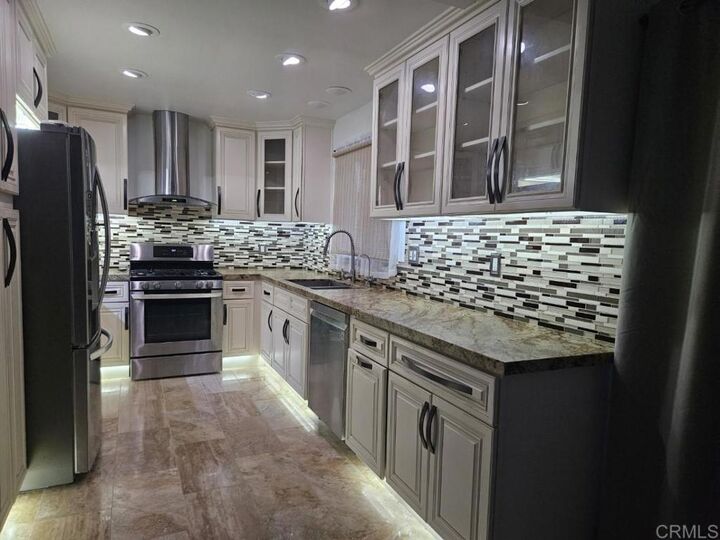 Property Photo:  3621 Vista Campana S 84  CA 92057 
