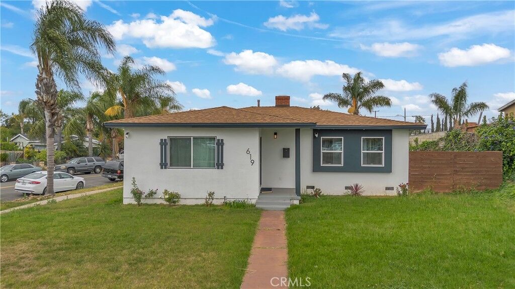 Property Photo:  619 W Chapman  CA 92870 