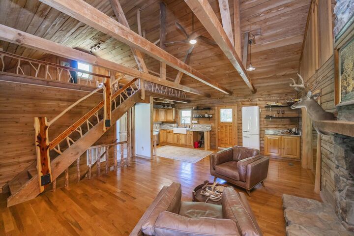 Property Photo:  1370 Dog Branch Rd  TN 37057 