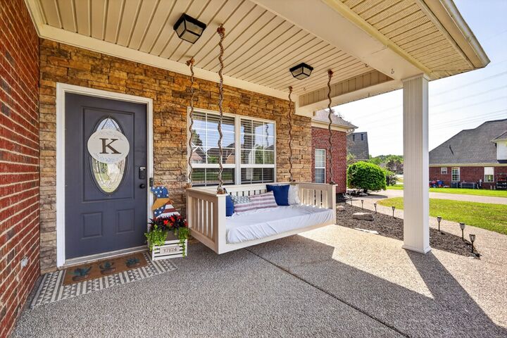 Property Photo:  4002 Lilac Ln  TN 37174 