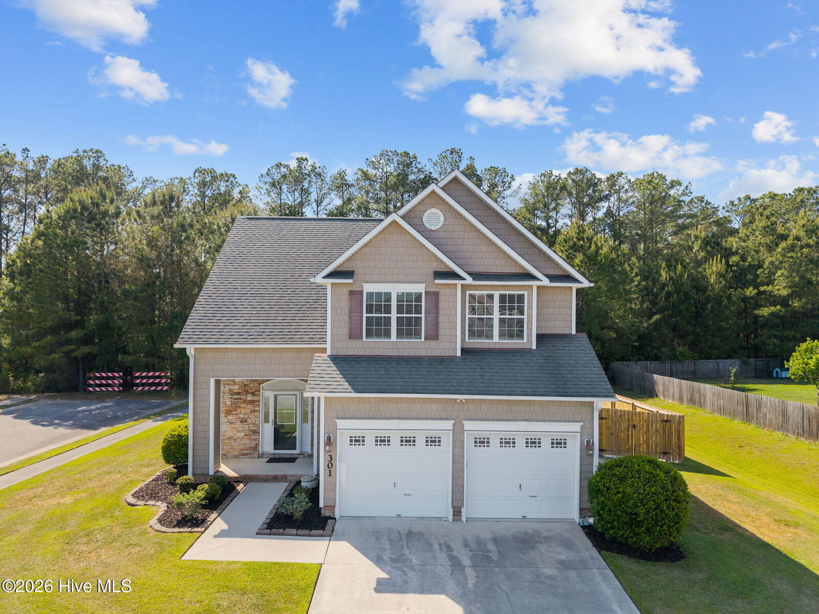 Property Photo:  301 Savannah Drive  NC 28540 