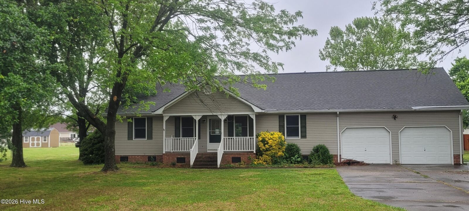 Property Photo:  221 Joanna Drive  NC 27909 