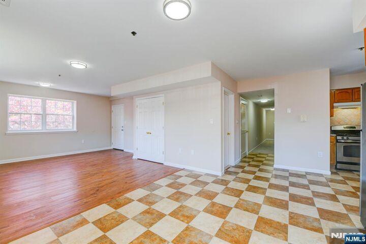 Property Photo:  15-21 Oraton Street  NJ 07104 