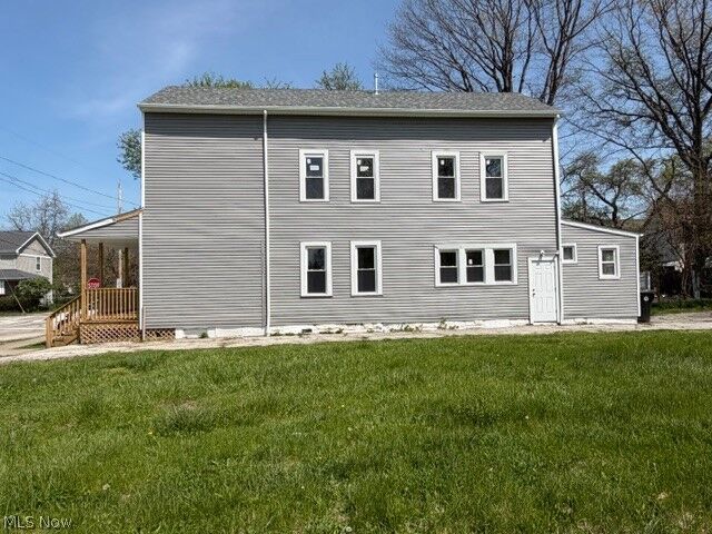 Property Photo:  1427 E 92nd Street  OH 44106 
