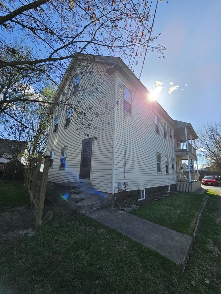 Property Photo:  12 Willow Court  NH 03431 